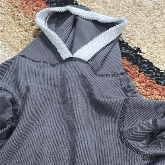 Cozy Dog Gray Dog Hoodie w/white furry trim NWOT cinch draw waist XL - Picture 3 of 8